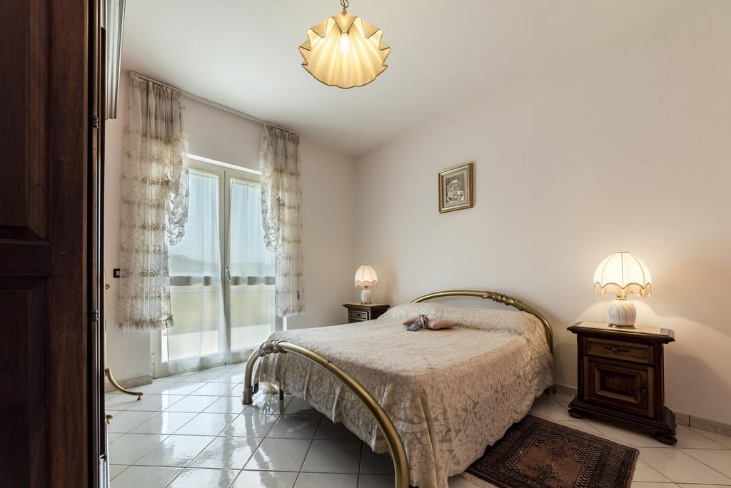 Villa Tina Santa Maria di Castellabate Kültér fotó