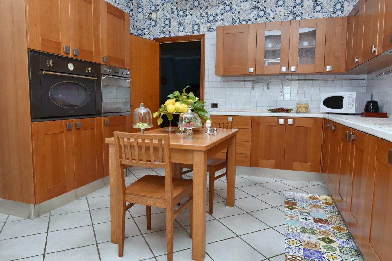 Villa Tina Santa Maria di Castellabate Kültér fotó